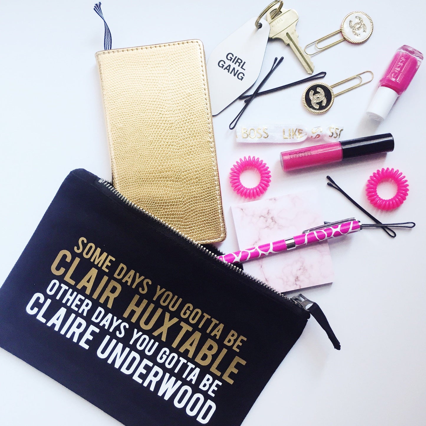 Clair Huxtable/Claire Underwood :: Makeup Bag